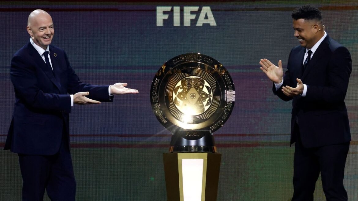 FIFA World Cup vs FIFA Club World Cup comparison infographic covering teams, qualification, format, trophies and prestige