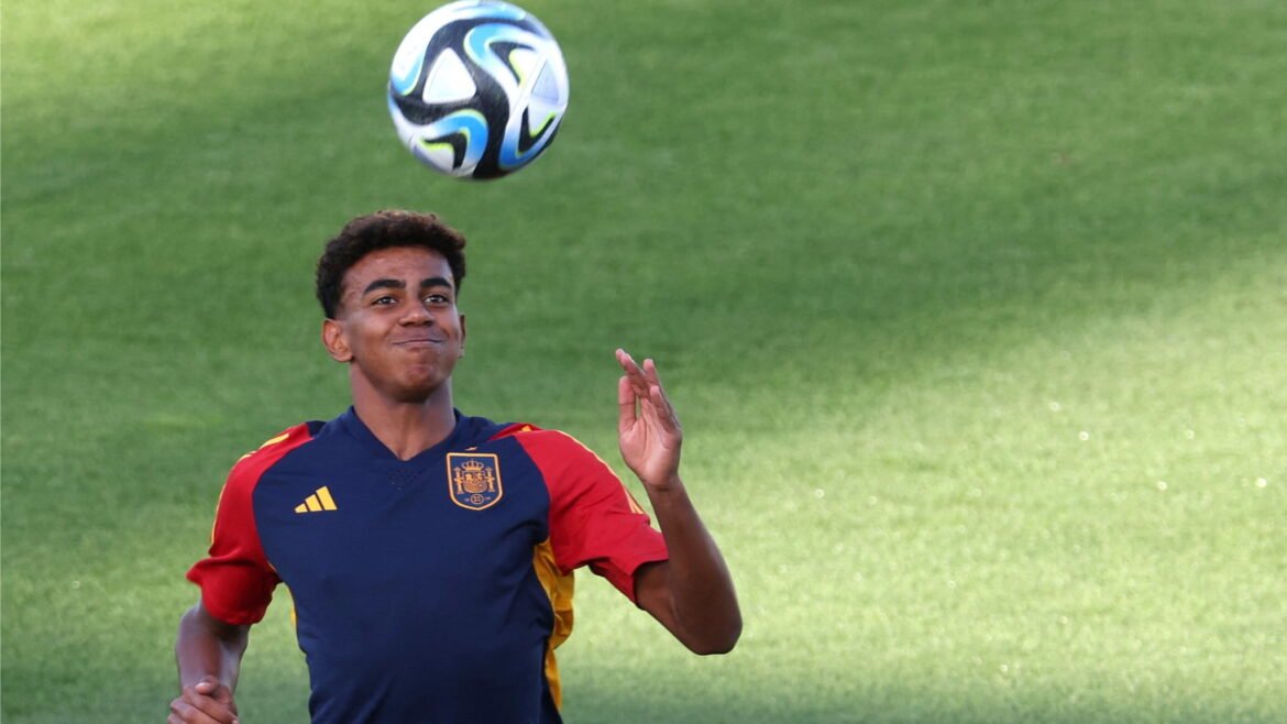 Youngest football player records featuring Lamine Yamal and young football talents in a stadium